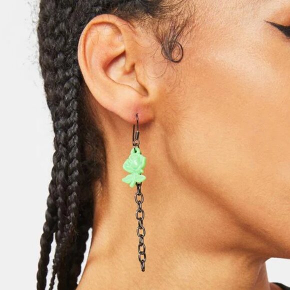 2/$20 Dolls Kill Thorns Of Love Mismatched Drop Earrings - Picture 5 of 6